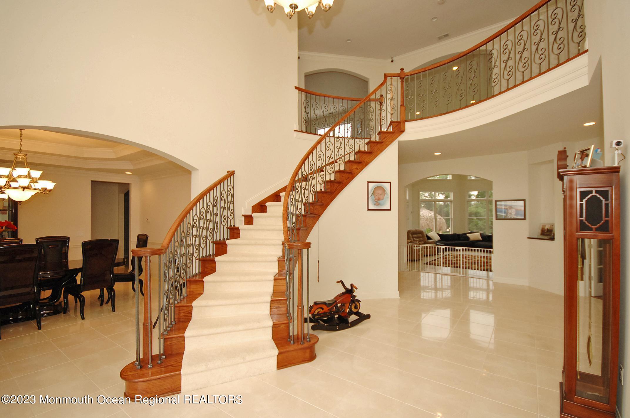 6 Jewel Court