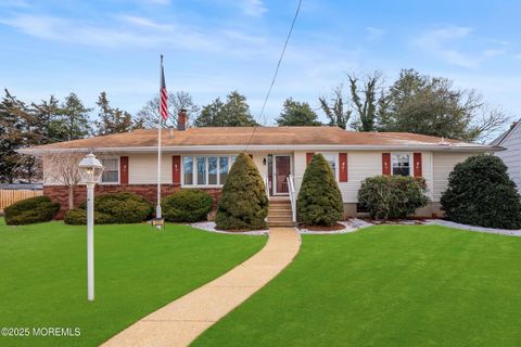 Homes For Rent - 221 Belmar Avenue<br/> Oakhurst, NJ 07755