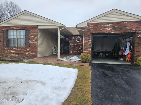 27 Coventry Terrace Marlboro NJ 07746