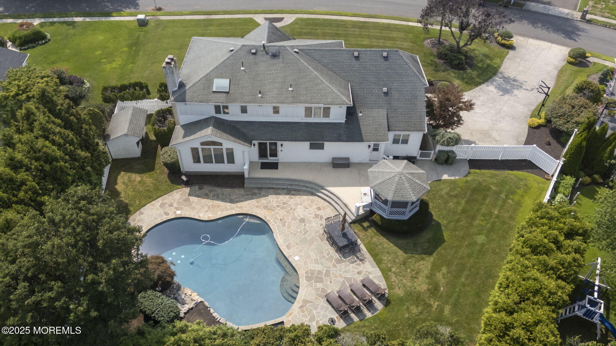 Eatontown, New Jersey, 07724, United States, 6 Bedrooms Bedrooms, ,3 BathroomsBathrooms,Residential,Active,2017488