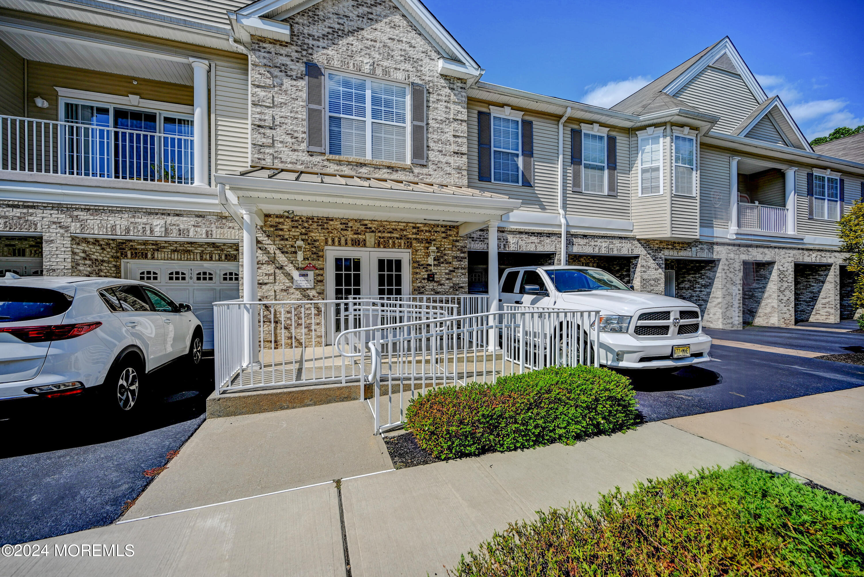 109 Picadilly Drive, Morganville, New Jersey image 46