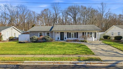 Photo of 65 Forest Park Terrace, Monroe, NJ 08831 (MLS # 22601167)