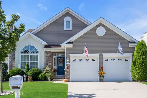 Photo of 8 Ventnor Court, Waretown, NJ 08758 (MLS # 22530218)