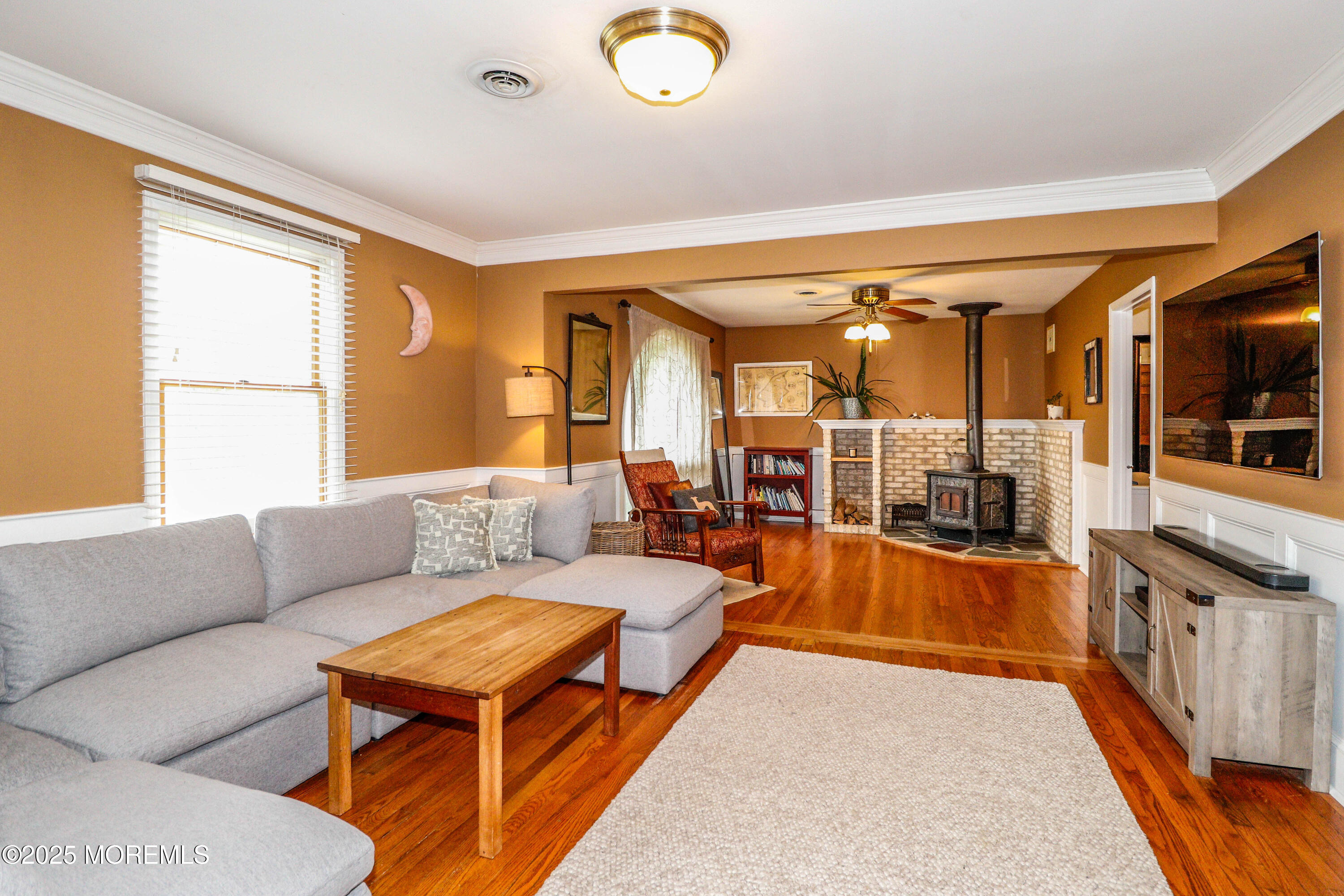 687 Spotswood Englishtown Road, Spotswood, New Jersey image 6