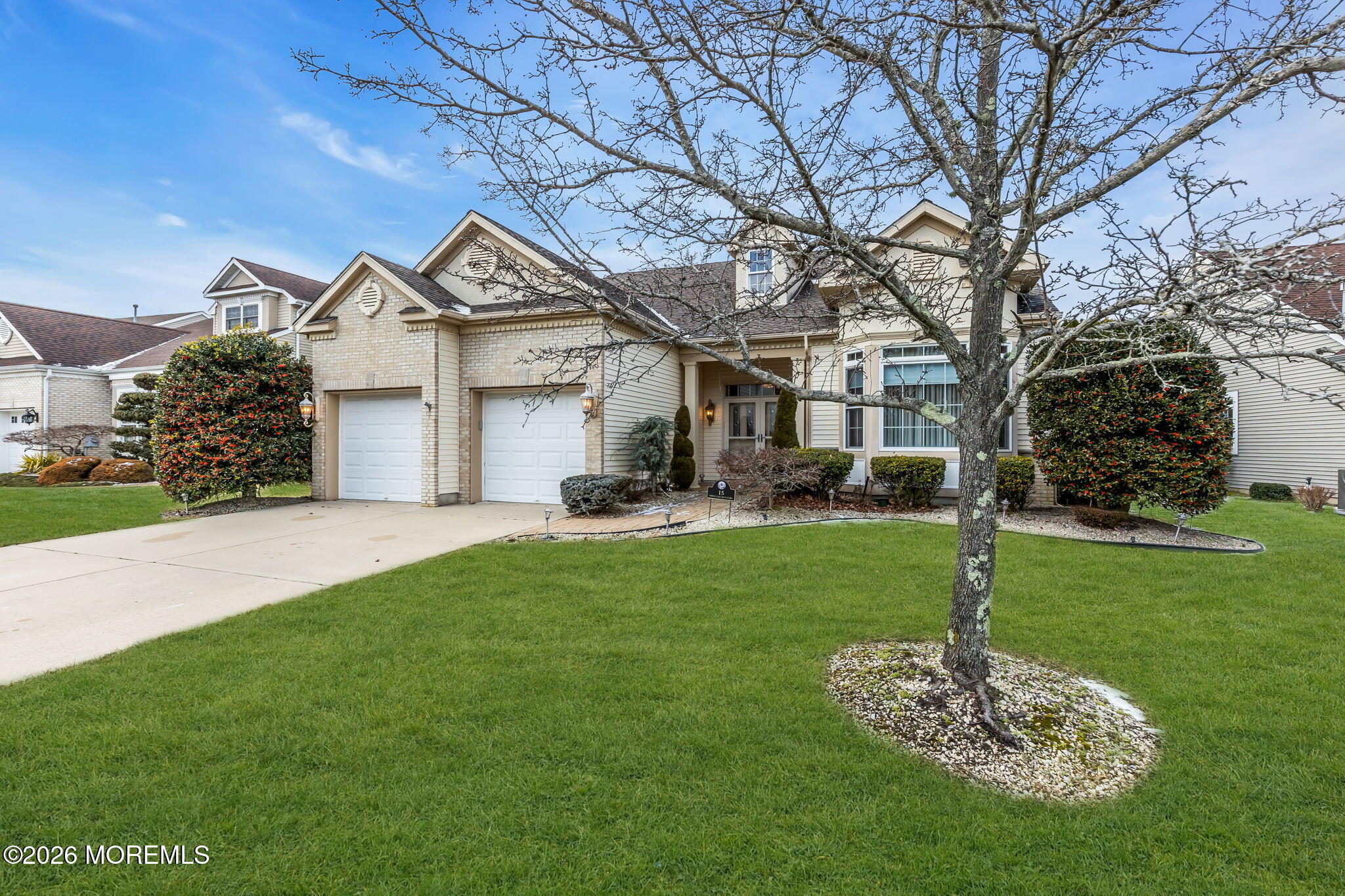 15 Spring Lake Boulevard