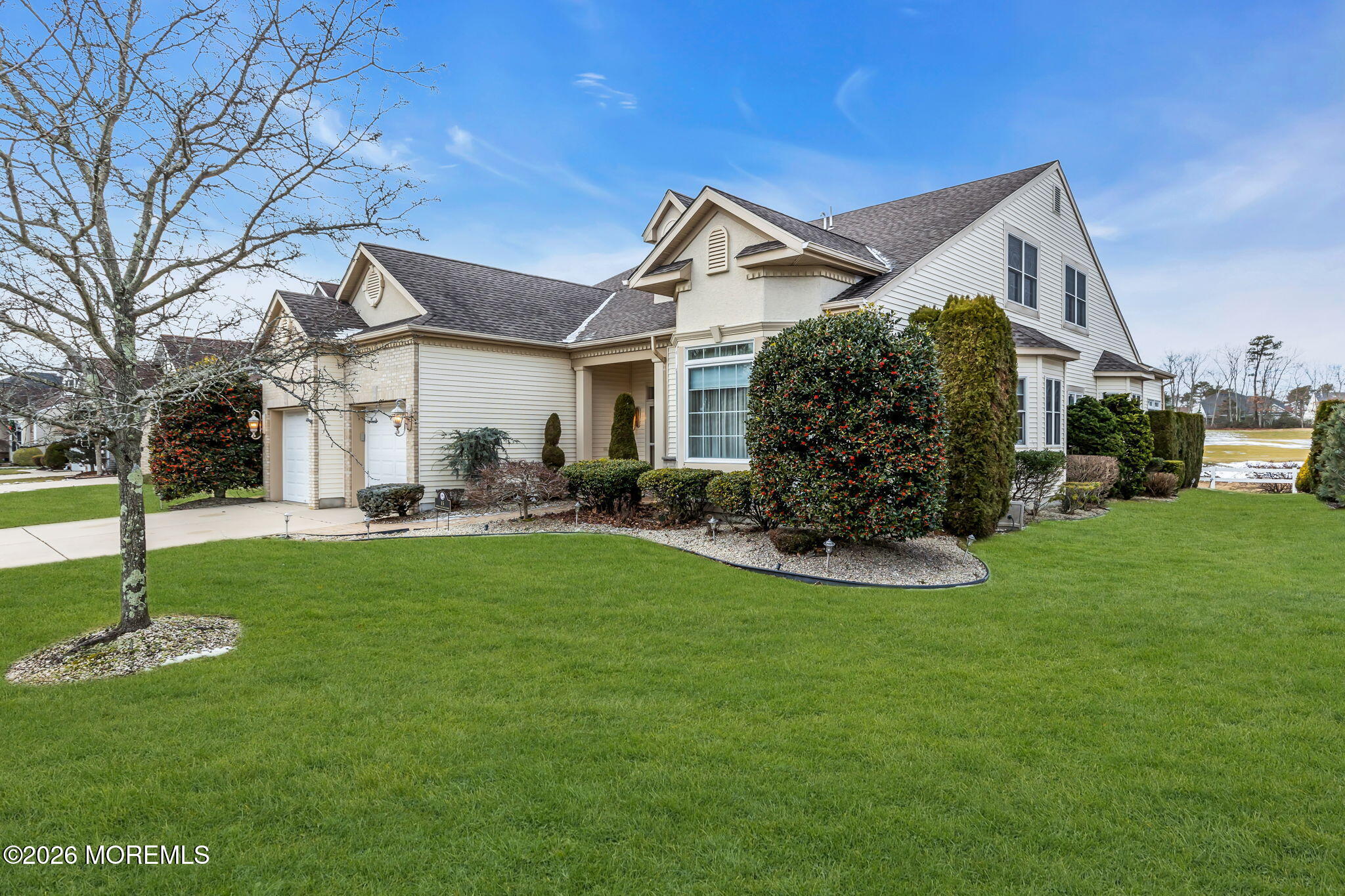 15 Spring Lake Boulevard