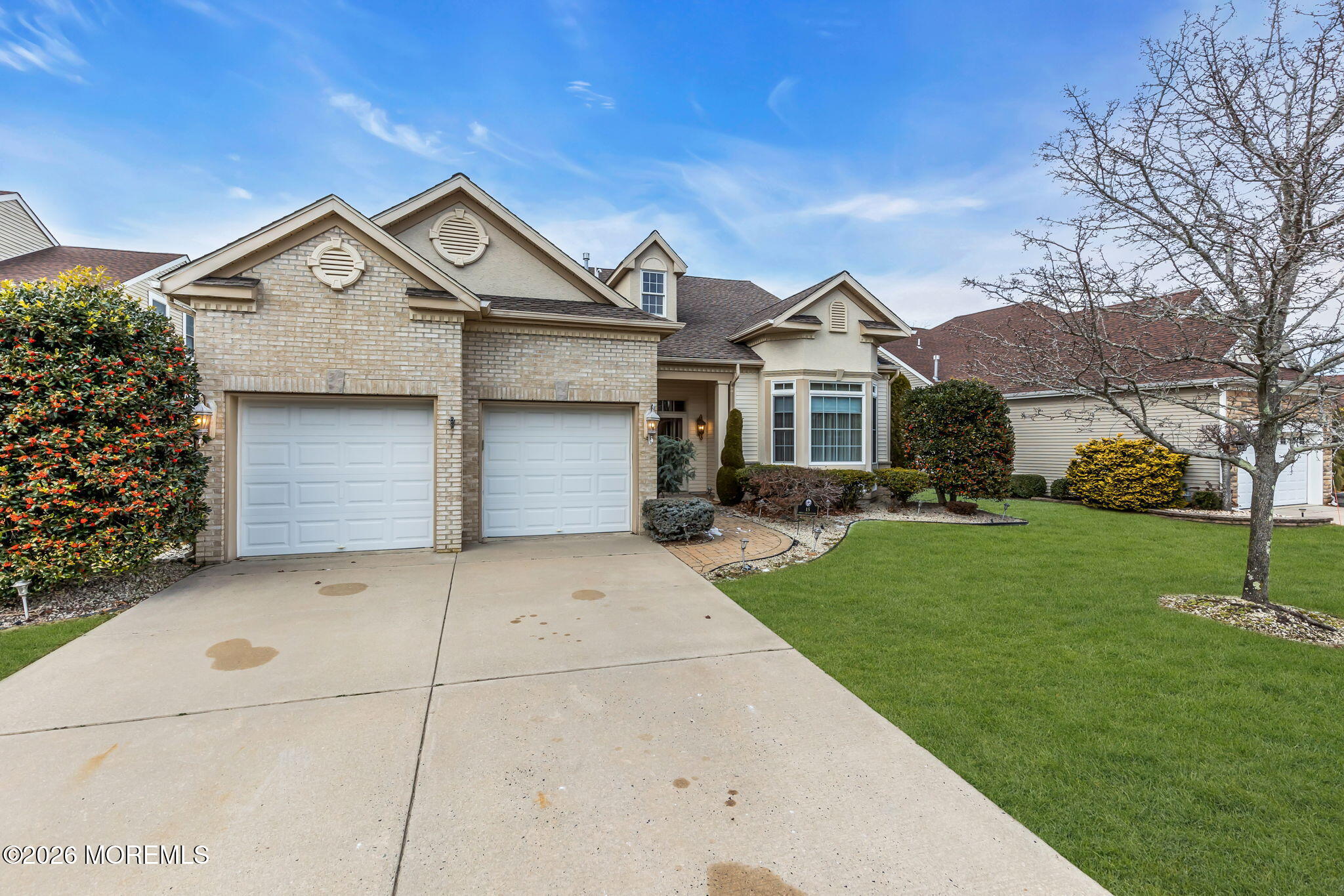 15 Spring Lake Boulevard