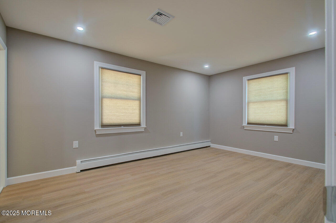 52 Normanton Court, Toms River, New Jersey image 9