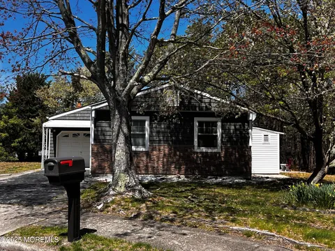 MLS: 22512244