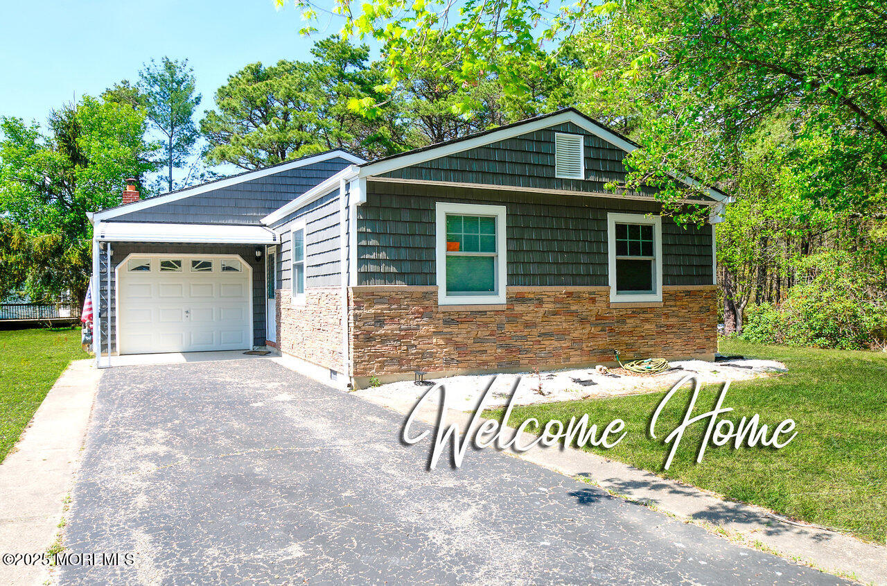 52 Normanton Court, Toms River, New Jersey image 1