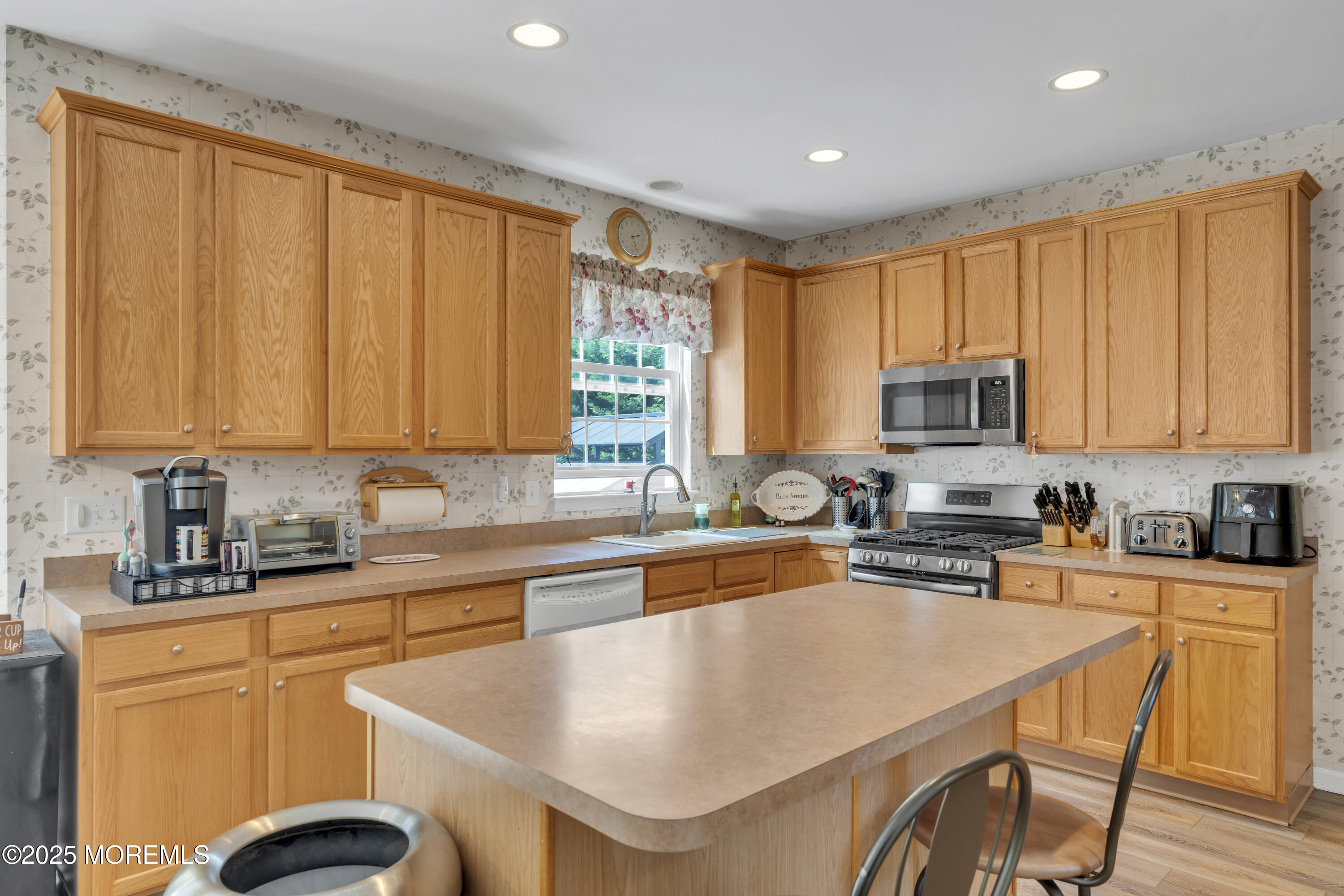 35 Spruce Meadows Drive, Monroe Township, New Jersey image 12