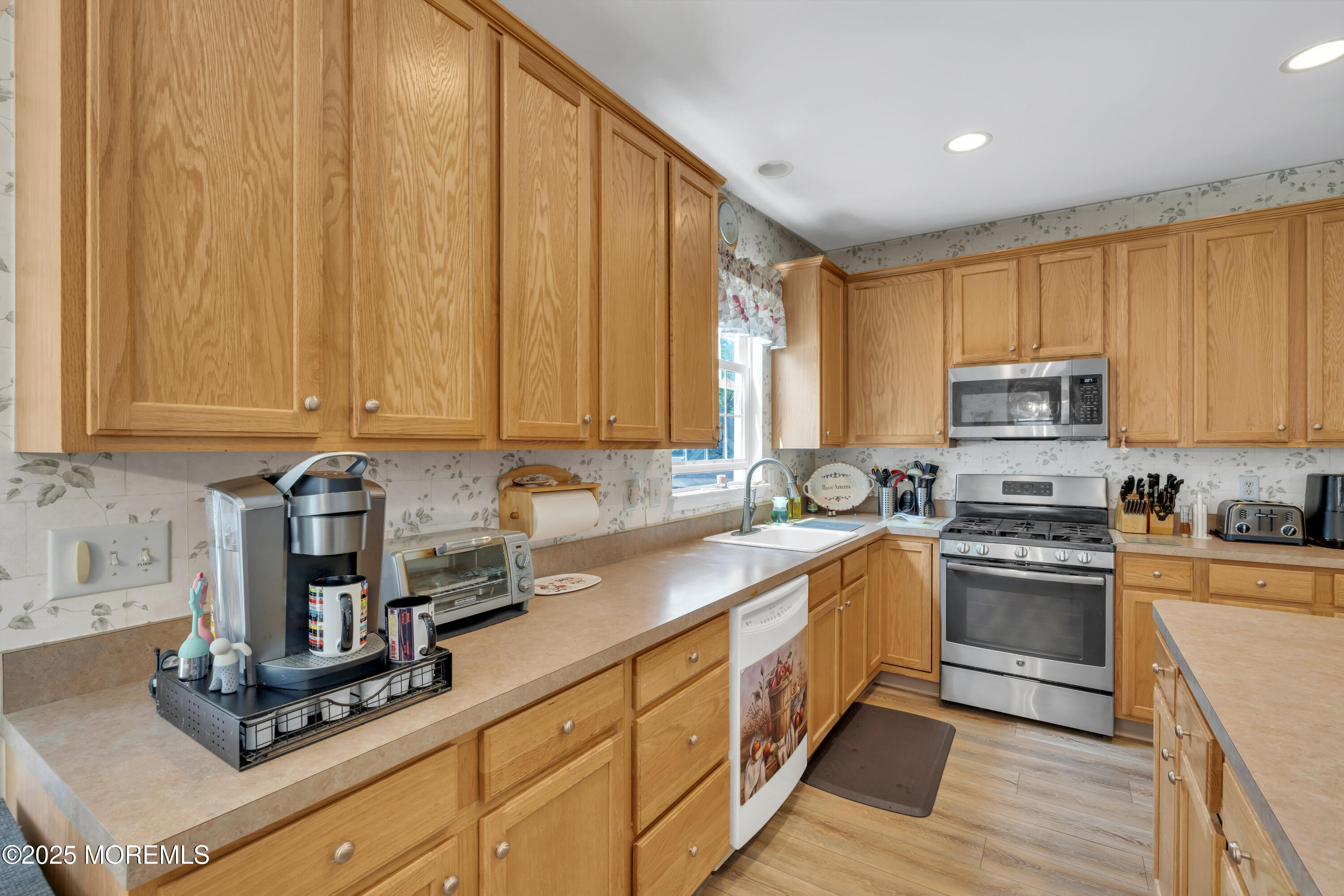 35 Spruce Meadows Drive, Monroe Township, New Jersey image 15
