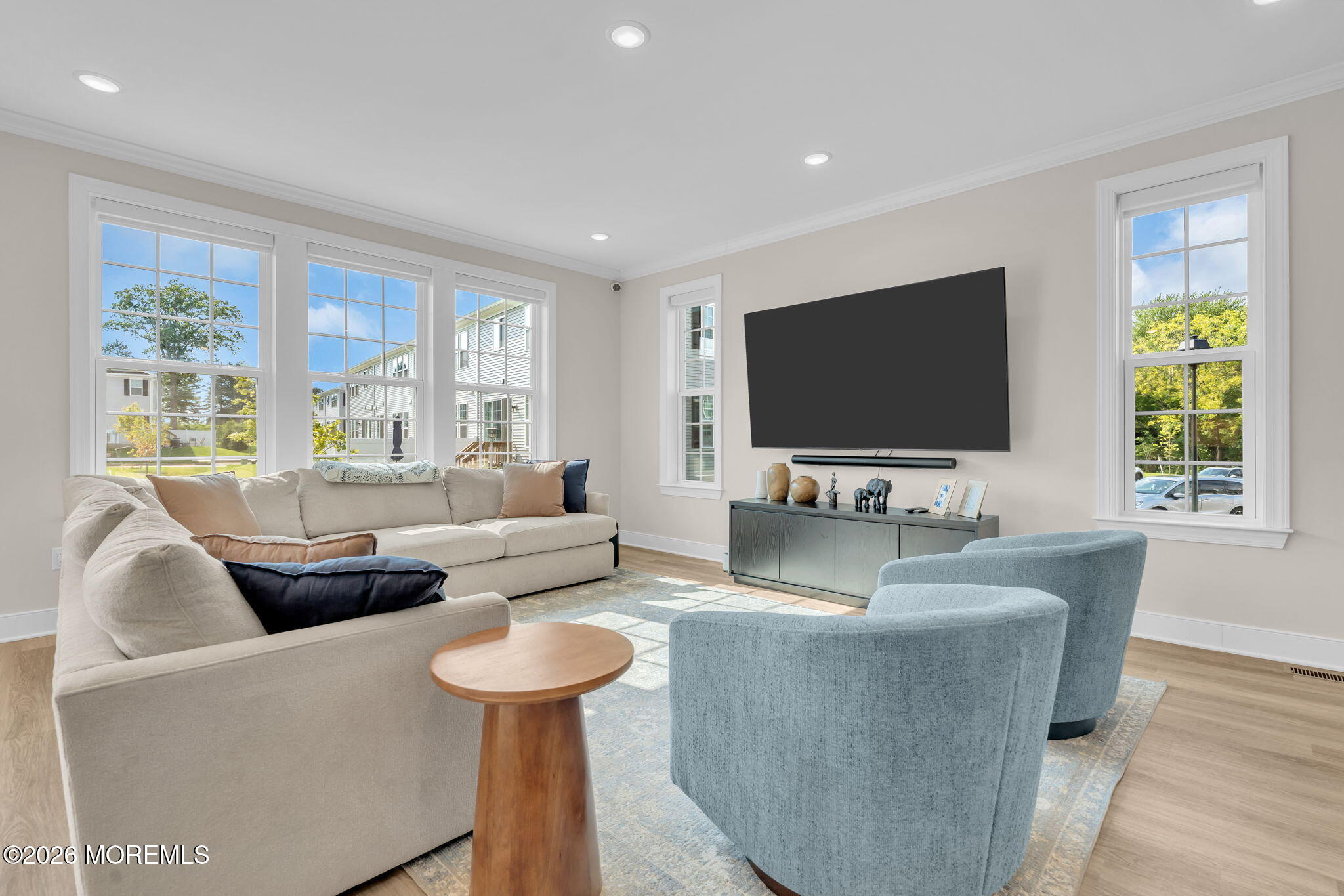 1516 Melrose Boulevard