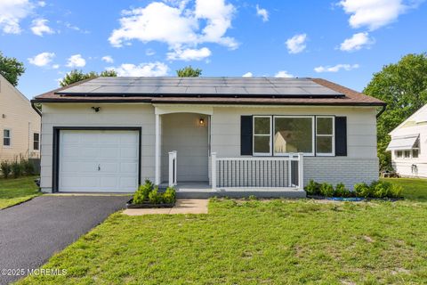 Homes For Sale - 6 Eton Road<br/> Toms River, NJ 08757