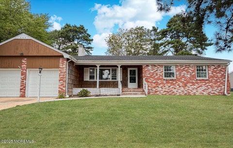 Homes For Sale - 1533 Eleventh Avenue<br/> Toms River, NJ 08757