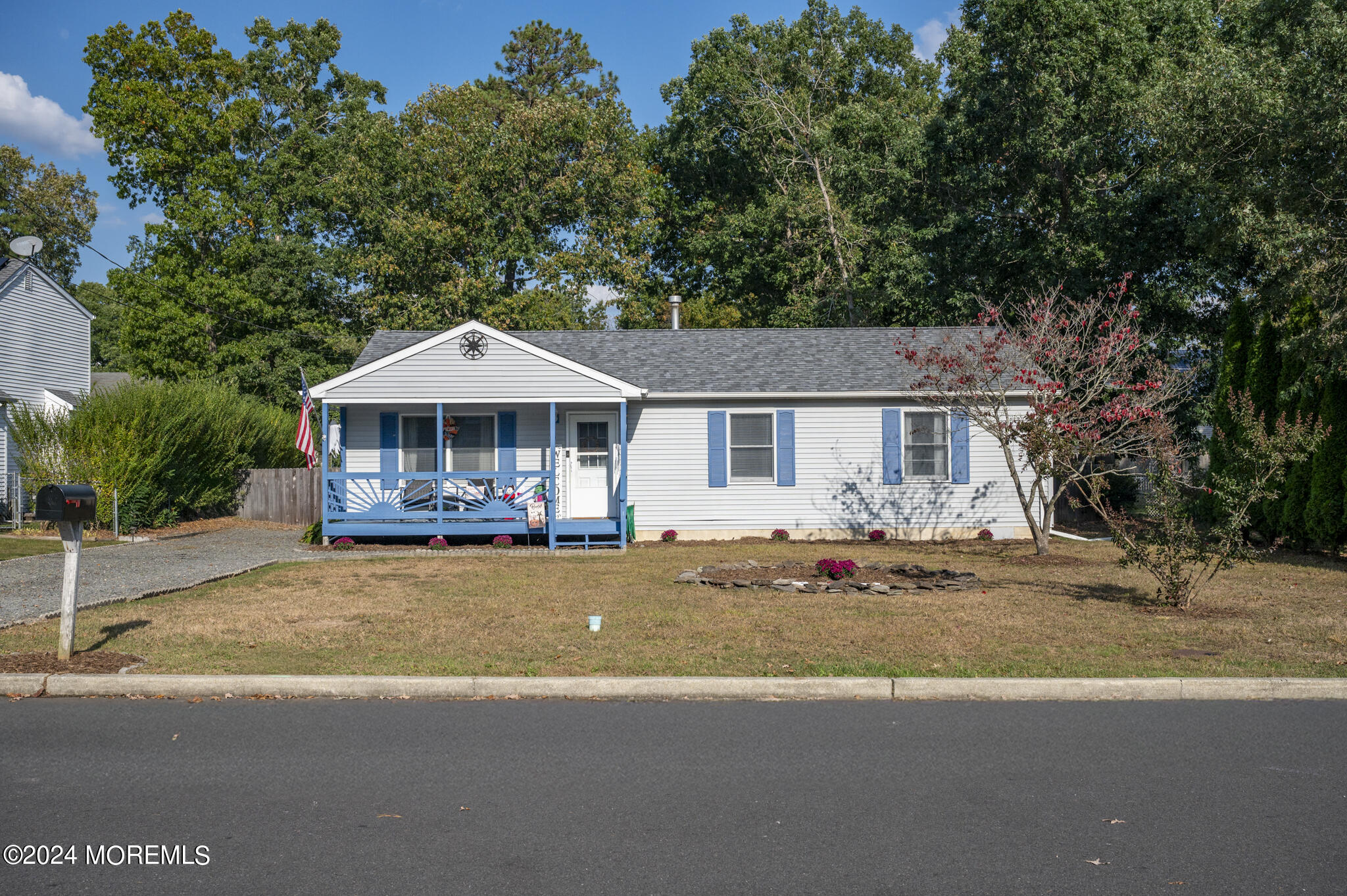 120 Gunwale Road, Manahawkin, New Jersey image 2