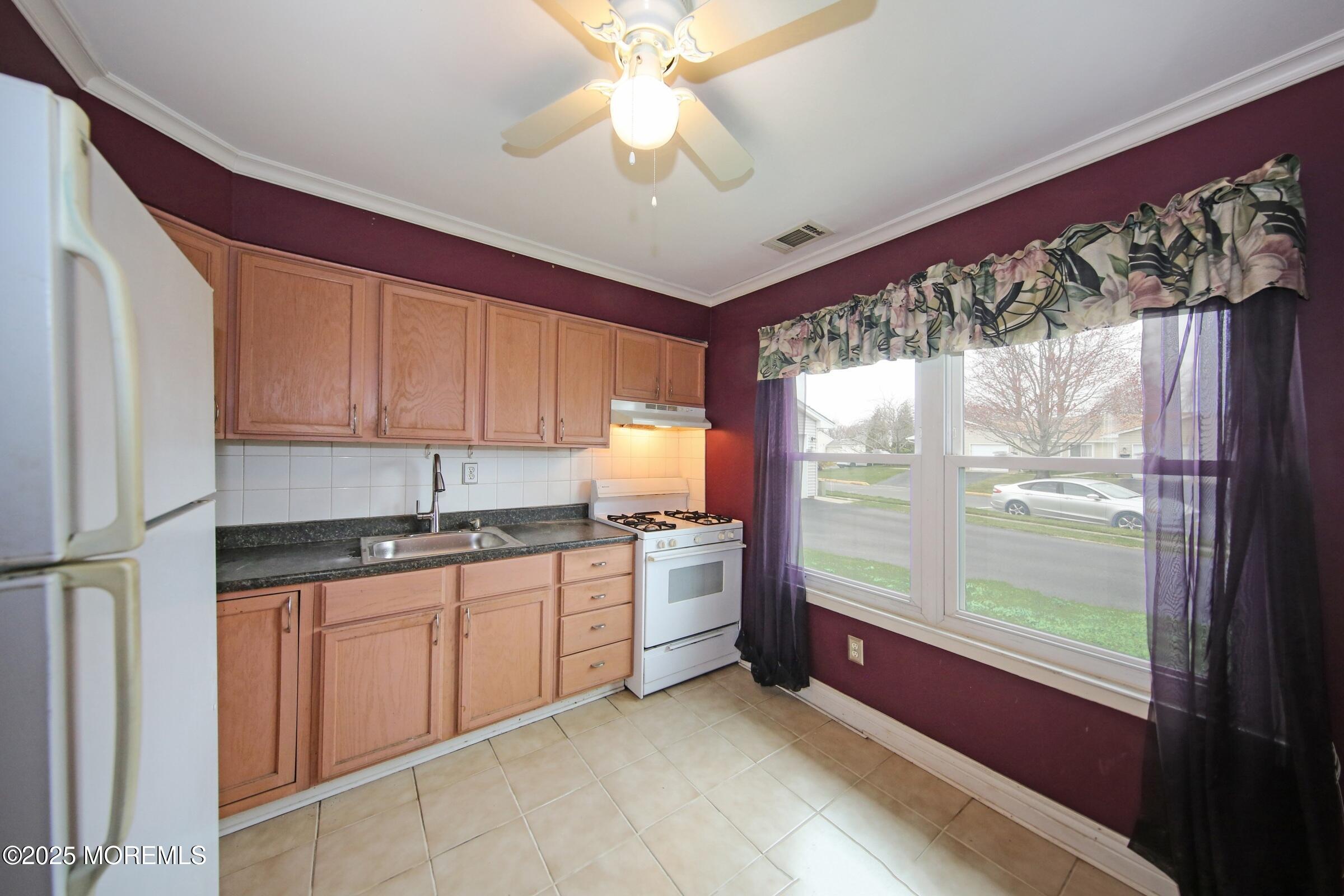 25 Sutton Drive #2401, Brick, New Jersey image 16