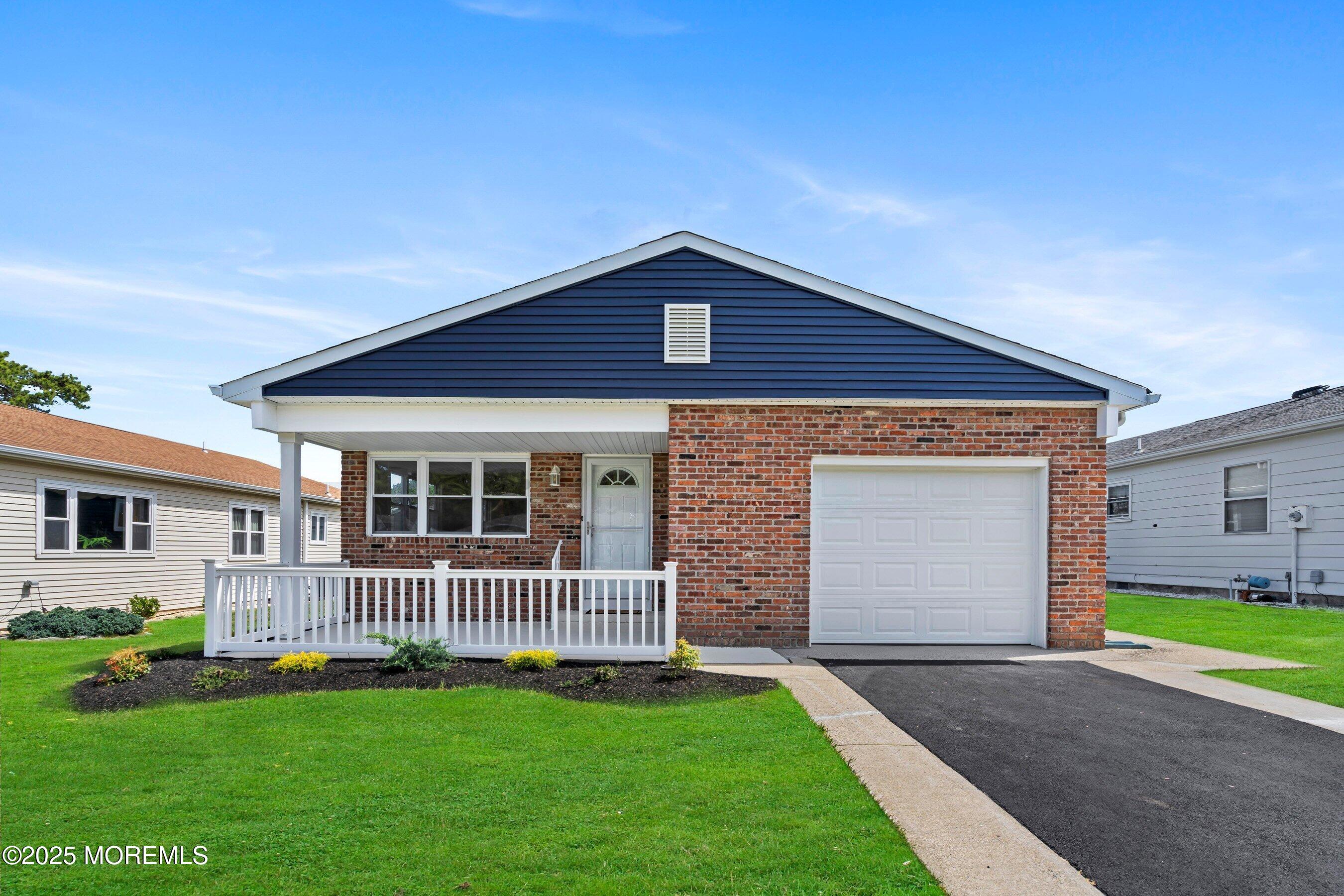 31 Canterbury Lane, Toms River, New Jersey image 1
