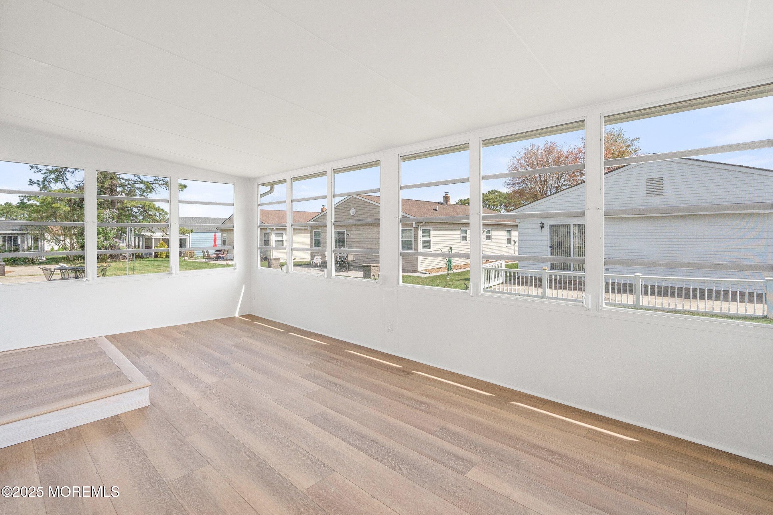 31 Canterbury Lane, Toms River, New Jersey image 10