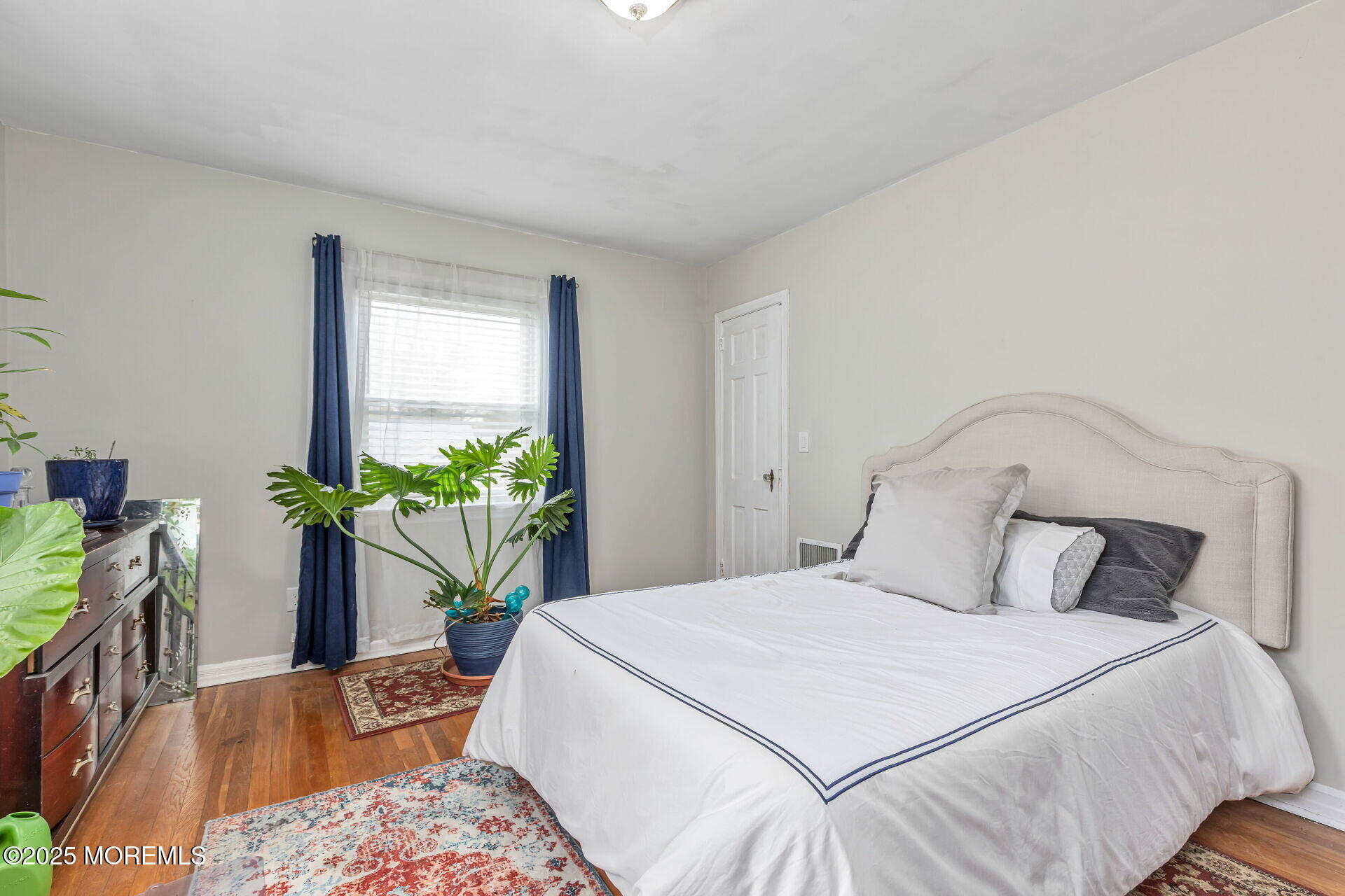 592 Ridgedale Avenue, Woodbridge, New Jersey image 14
