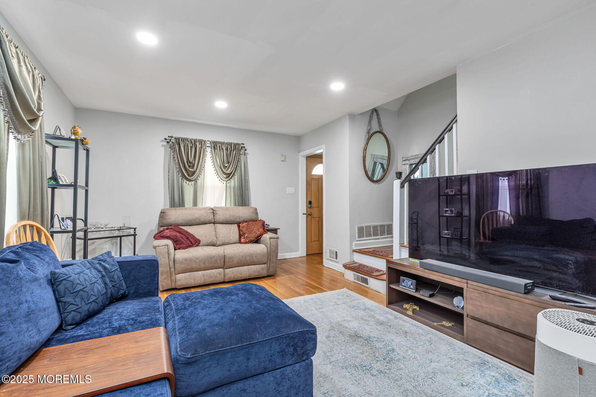592 Ridgedale Avenue, Woodbridge, New Jersey image 4