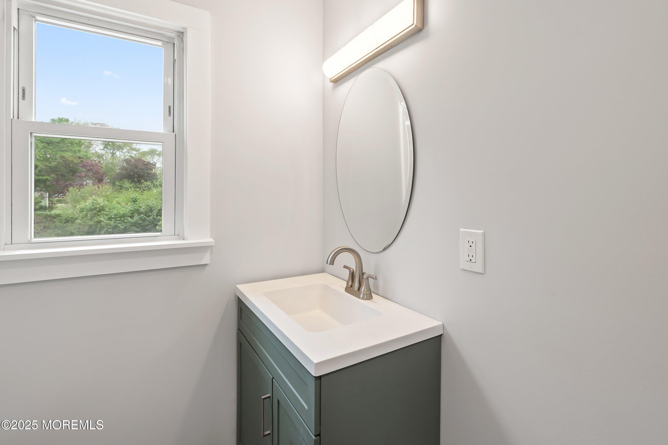 82 Fox Glove, Toms River, New Jersey image 18