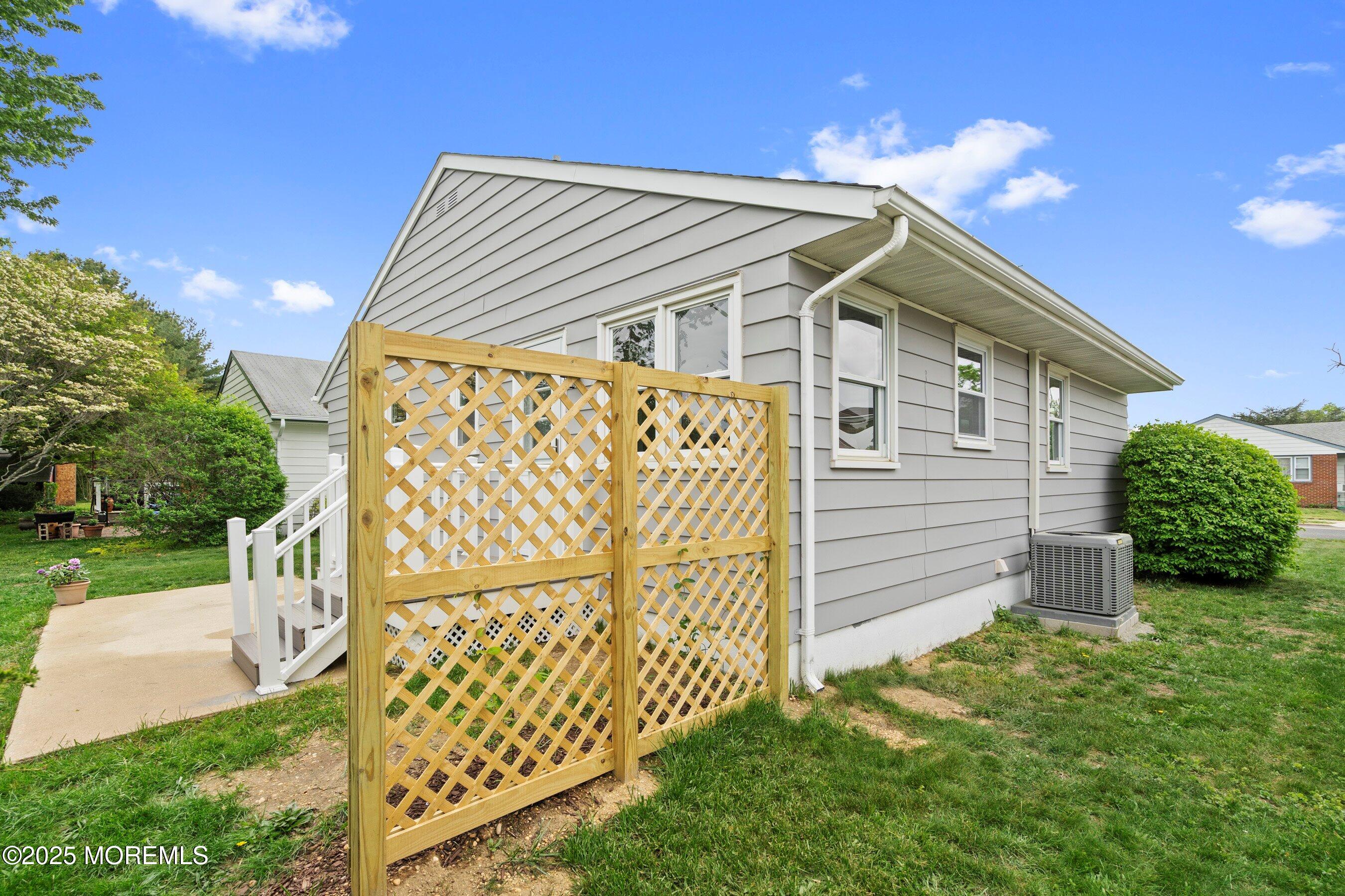 82 Fox Glove, Toms River, New Jersey image 25