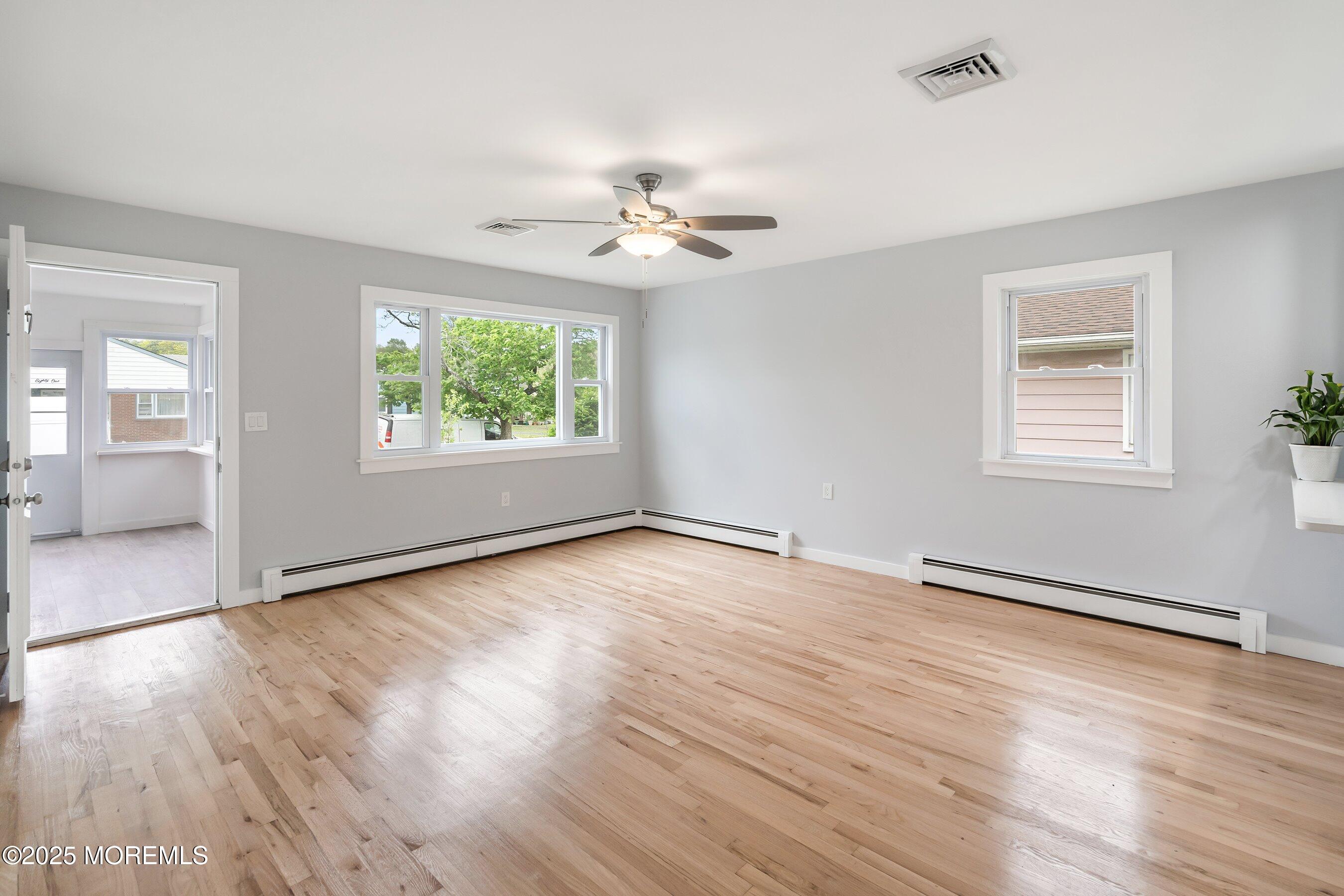 82 Fox Glove, Toms River, New Jersey image 5