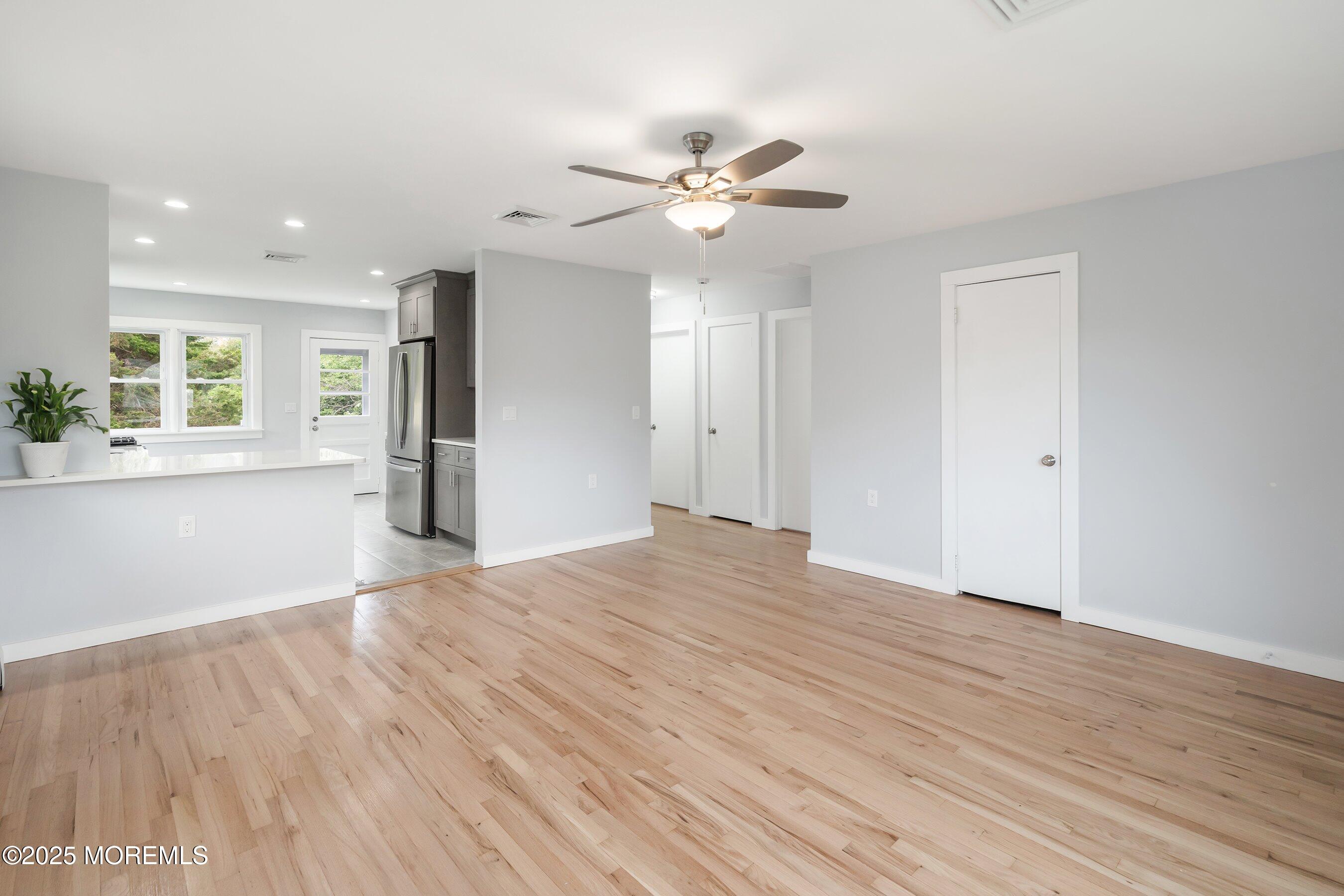 82 Fox Glove, Toms River, New Jersey image 4