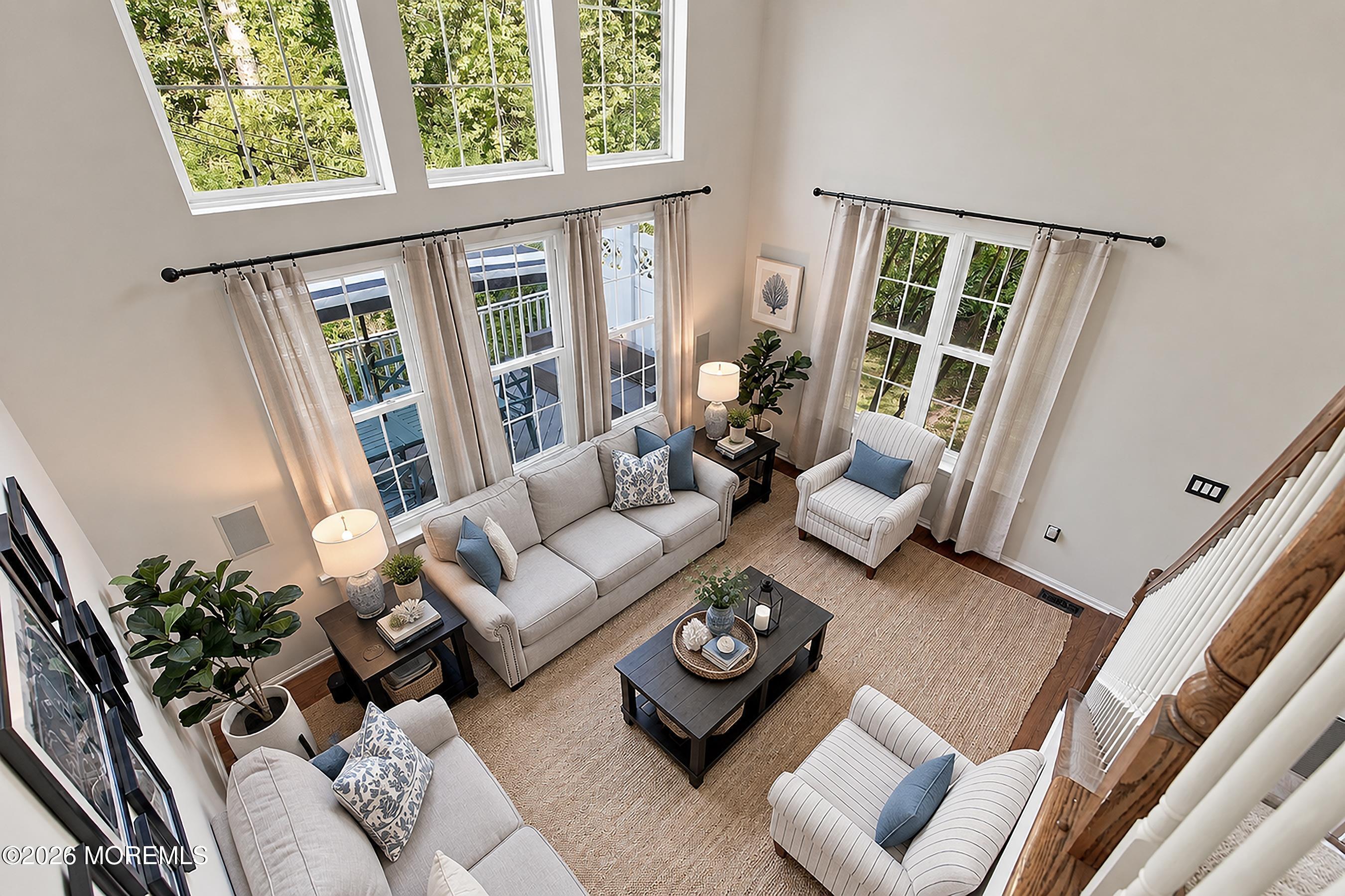 2407 Robin Way