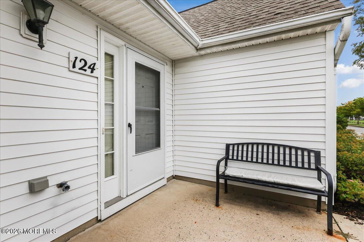 124 Waterside Boulevard
