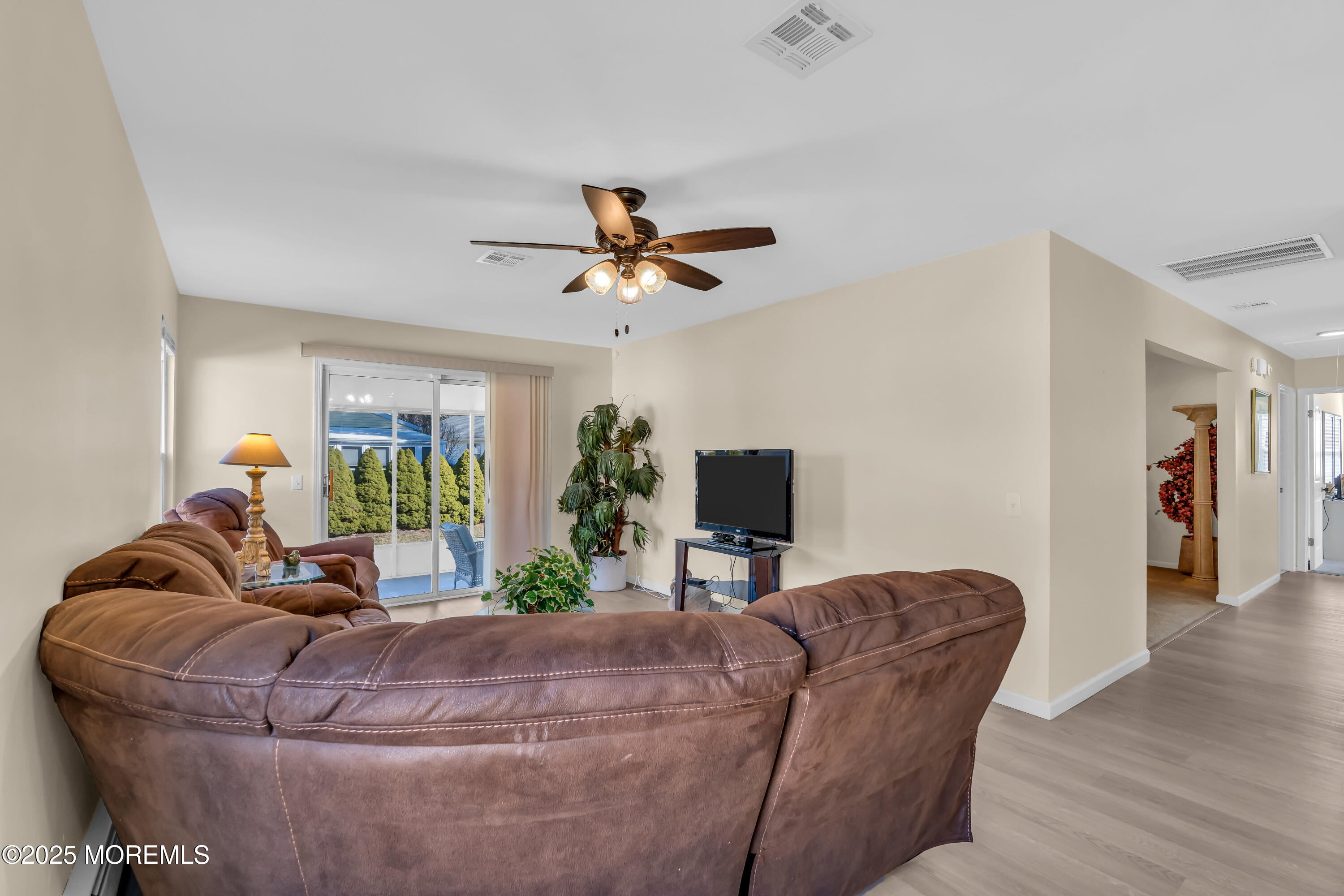 8 Shannon Court, Toms River, New Jersey image 16