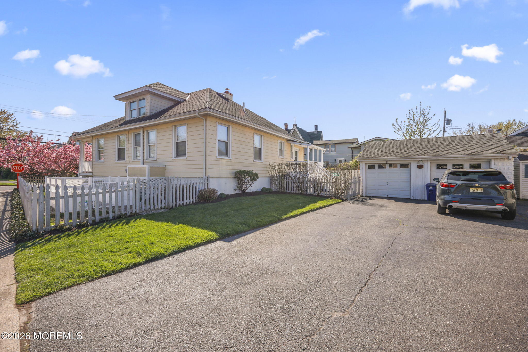 Monmouth Beach, New Jersey, 07750, United States, 4 Bedrooms Bedrooms, ,2 BathroomsBathrooms,Residential,Active,2041576