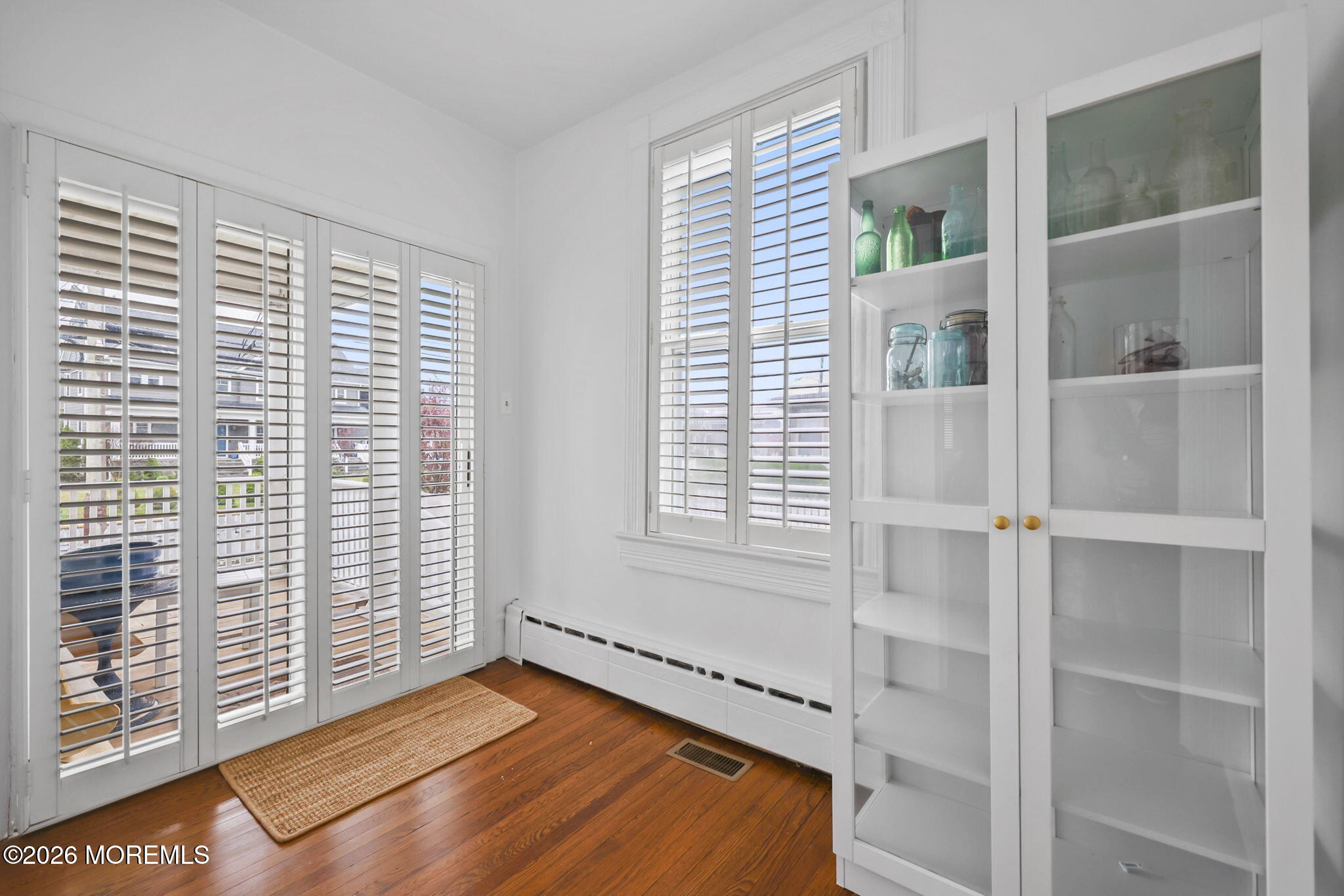 Monmouth Beach, New Jersey, 07750, United States, 4 Bedrooms Bedrooms, ,2 BathroomsBathrooms,Residential,Active,2041576