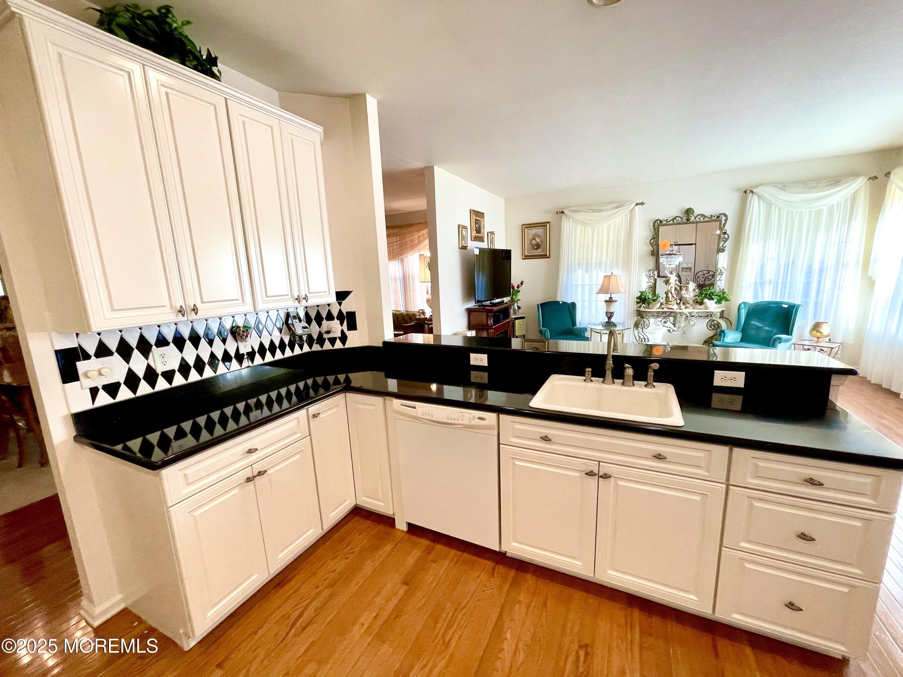26 Masters Court, Little Egg Harbor, New Jersey image 6