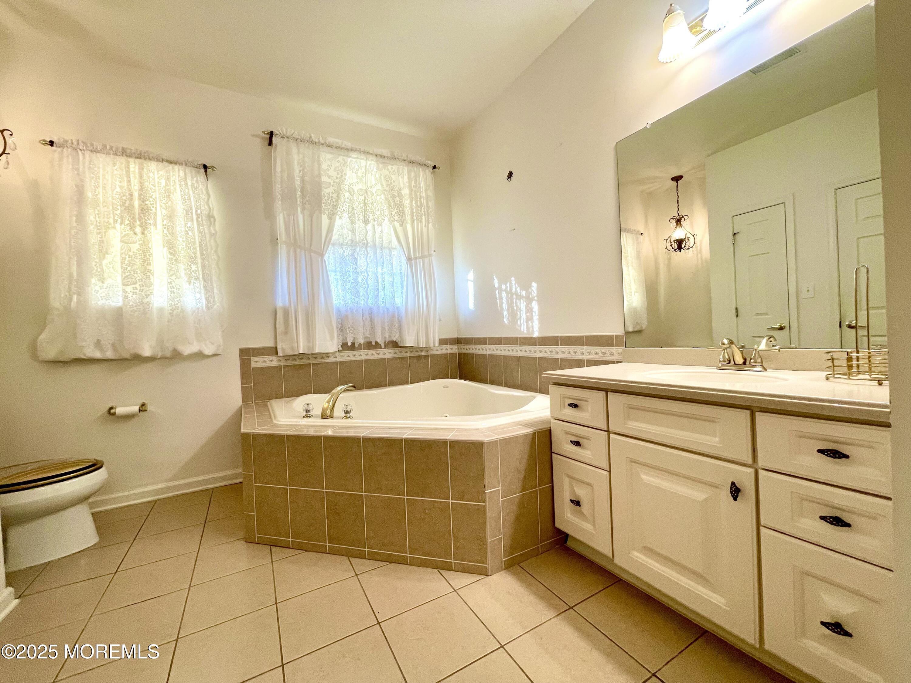 26 Masters Court, Little Egg Harbor, New Jersey image 9