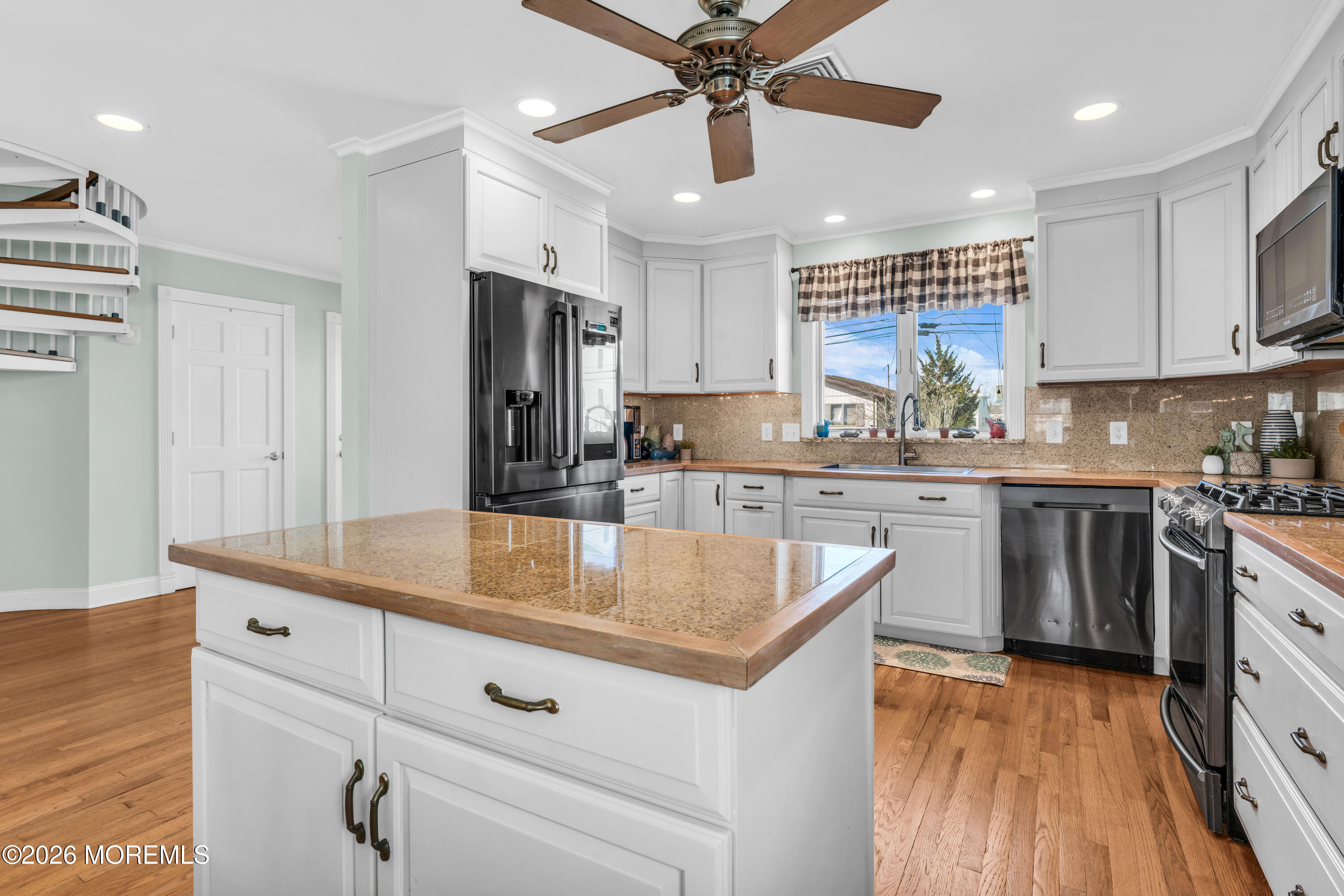 39 Pilot Road