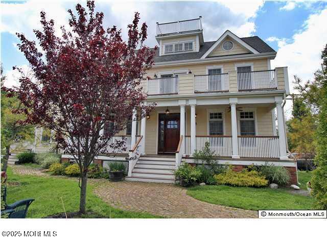18 Riverdale Avenue