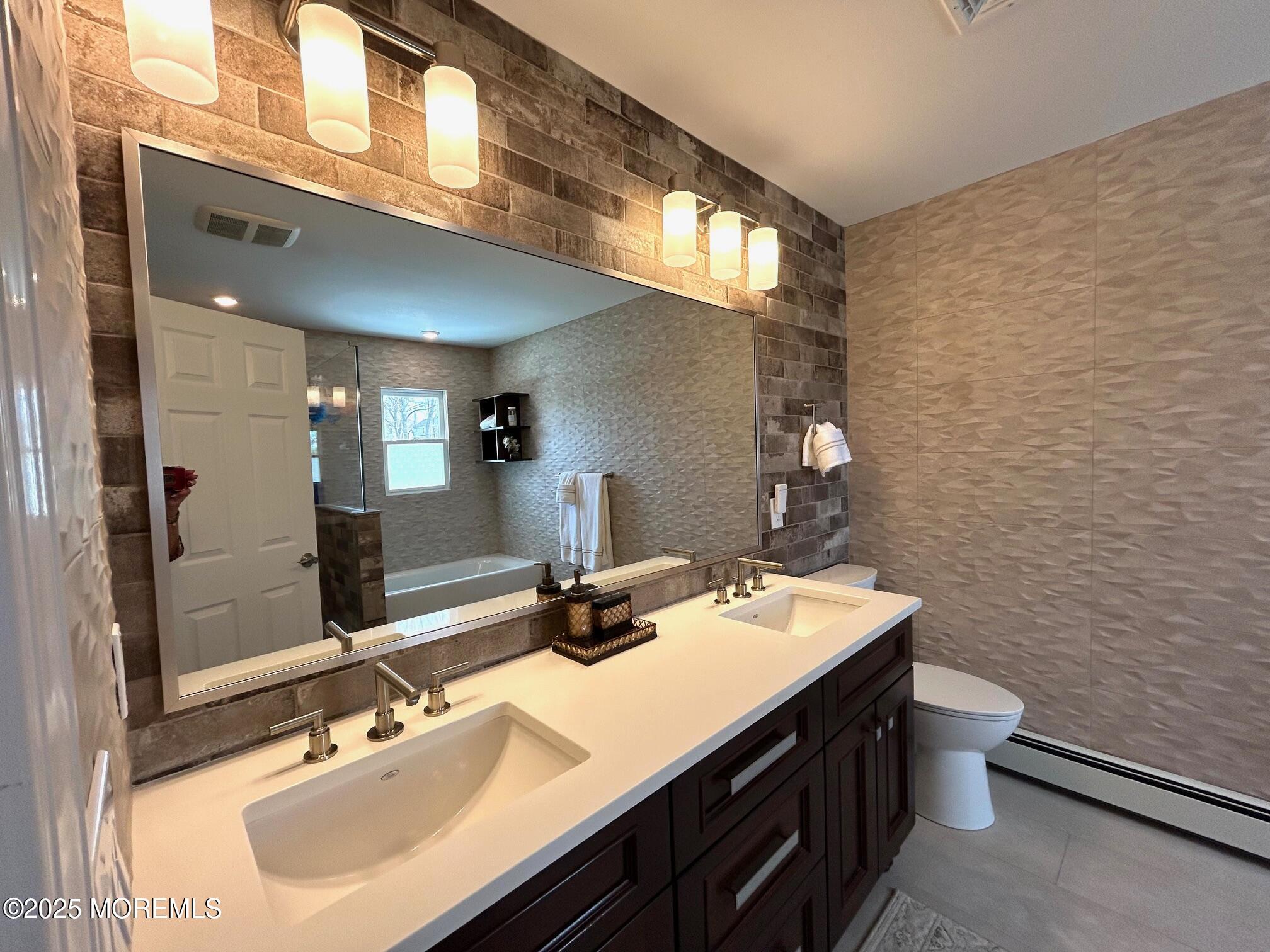 3 Country Oaks Drive, Manalapan, New Jersey image 22