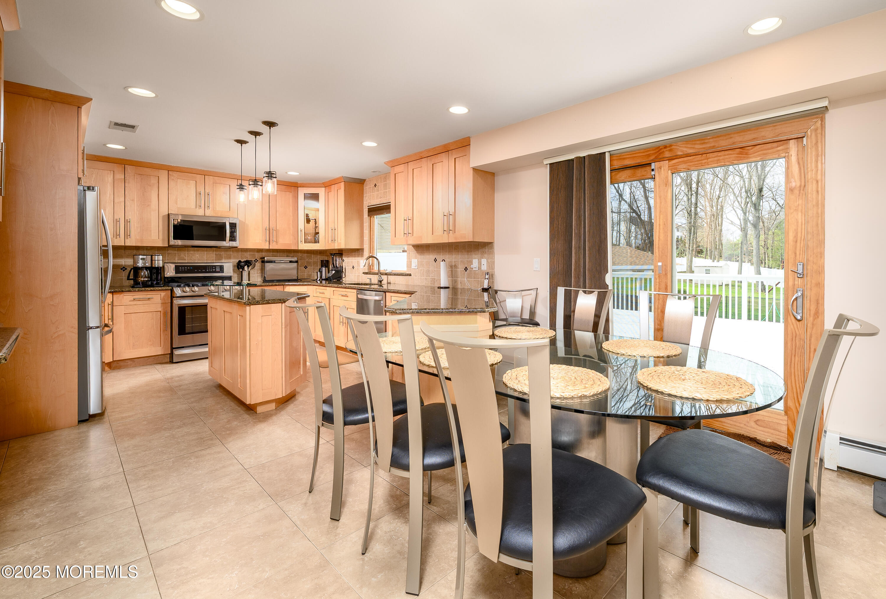 3 Country Oaks Drive, Manalapan, New Jersey image 4