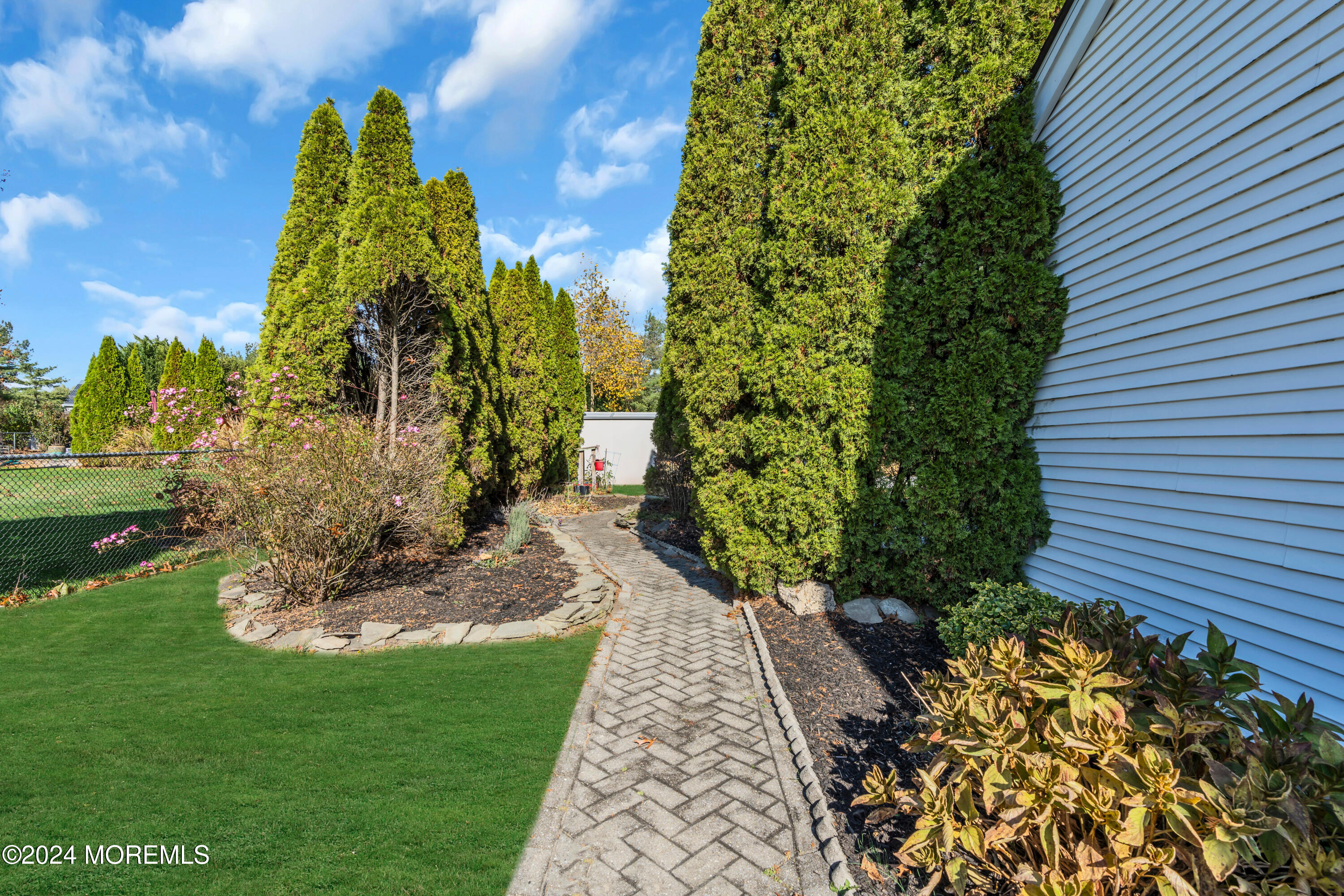 664 Adelphia Road, Freehold, New Jersey image 24