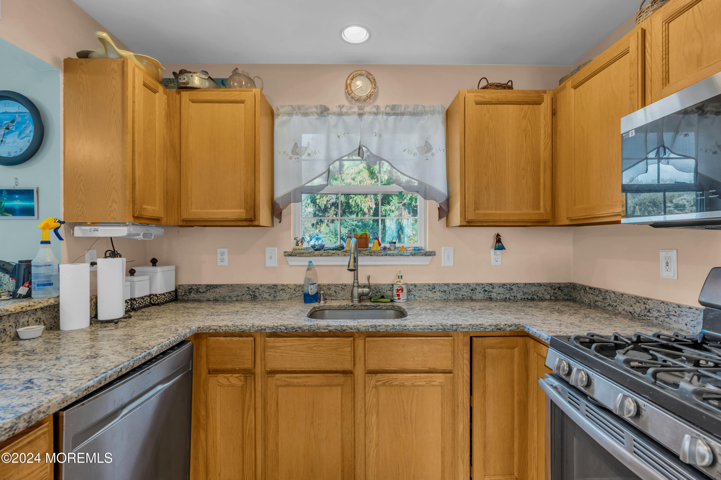 664 Adelphia Road, Freehold, New Jersey image 9