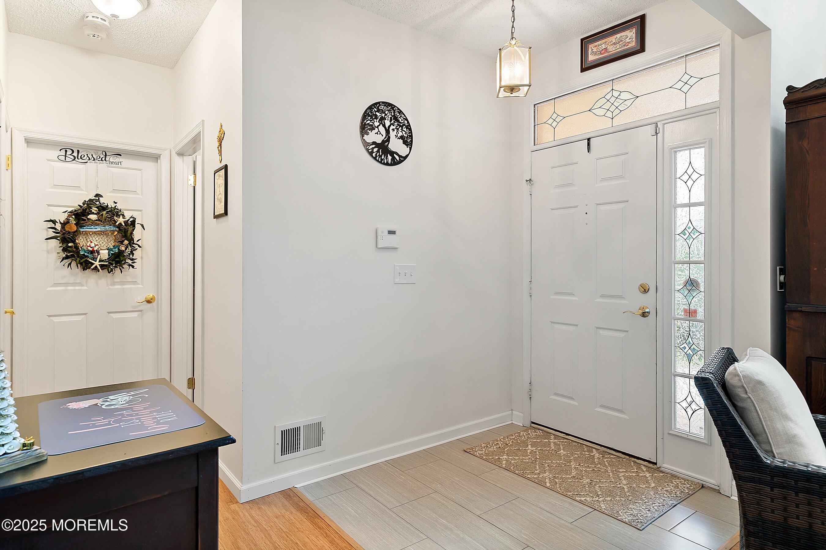 102 Sylvan Lake Boulevard, Bayville, New Jersey image 6