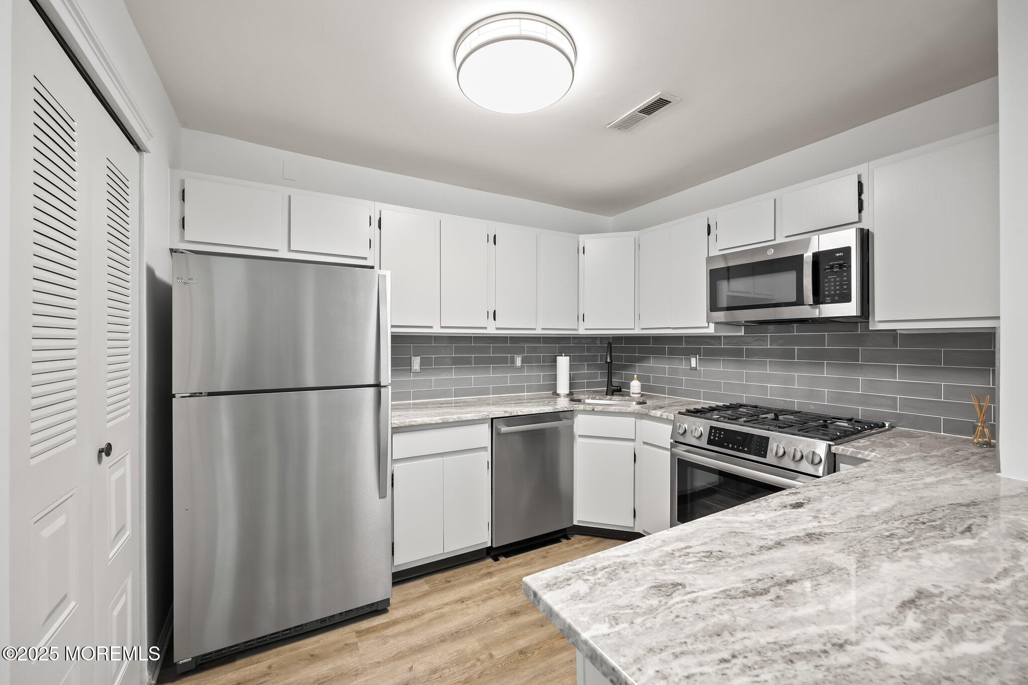 72 Cranberry Court #129, Red Bank, New Jersey image 10