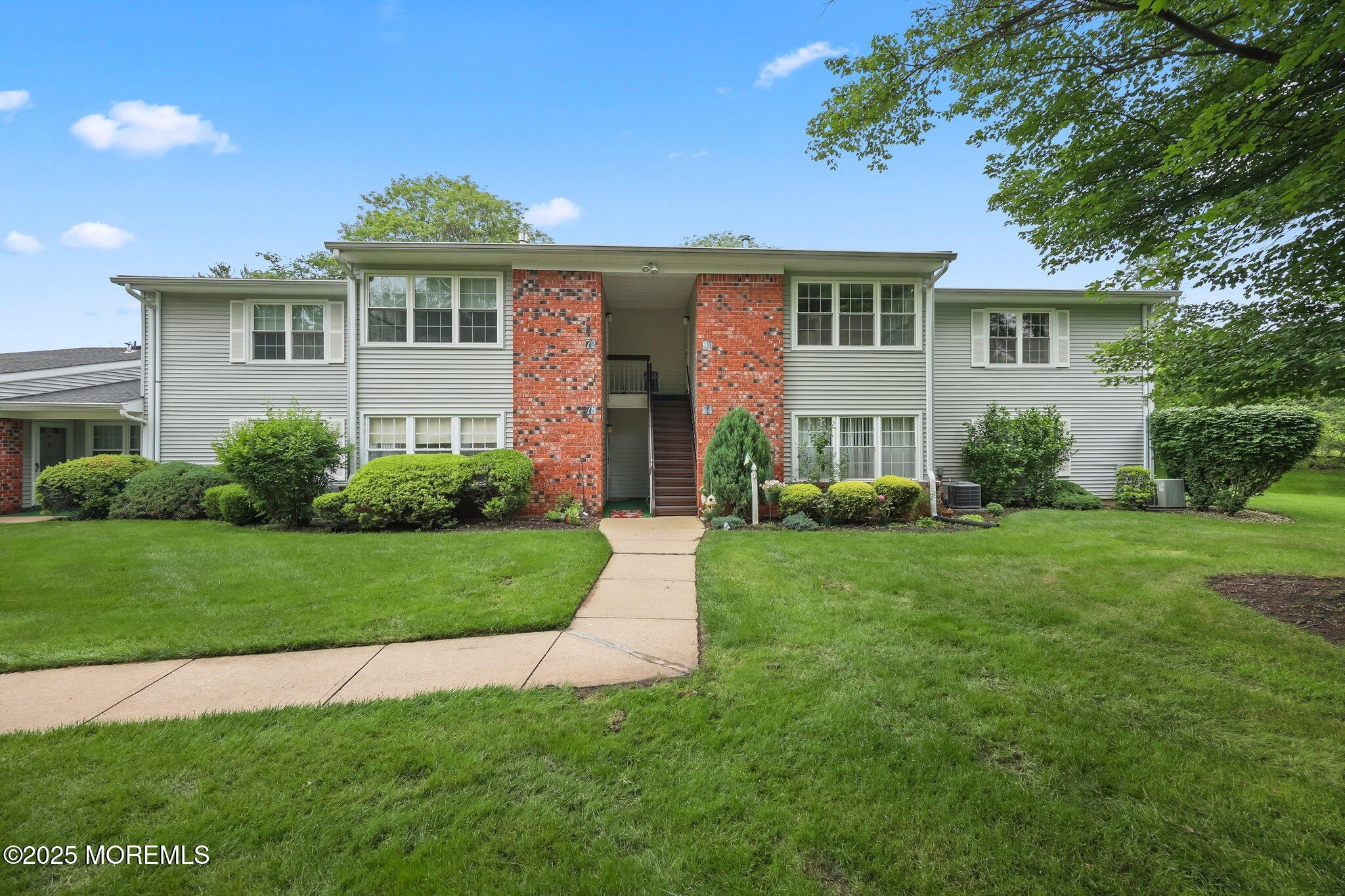 72 Cranberry Court #129, Red Bank, New Jersey image 3