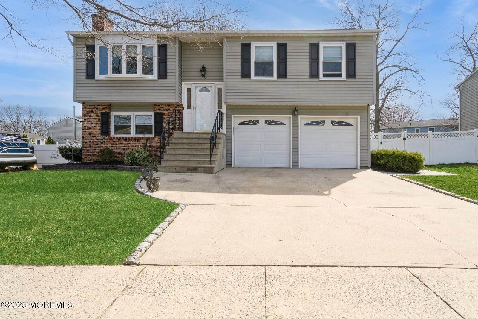 13 Ivy Place, Howell, New Jersey image 1