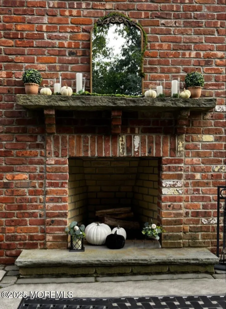 Little Silver, New Jersey 07739, United States, 5 Bedrooms Bedrooms, ,4 BathroomsBathrooms,Residential,Pending,80068