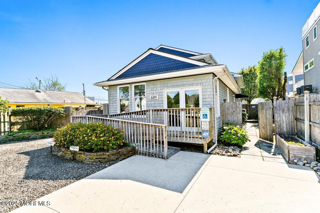 605 Broadway, Barnegat Light, New Jersey image 2