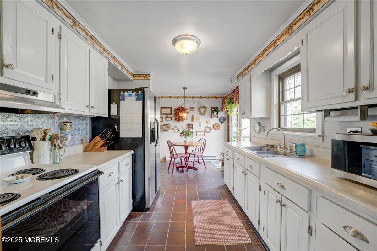 1046 Cutlass Avenue, Manahawkin, New Jersey image 8