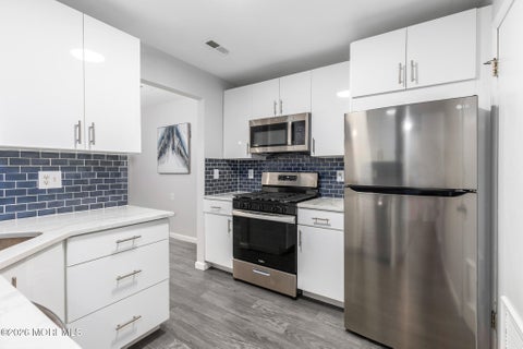 Homes For Rent - 65 Aspen Avenue #1<br/> Englishtown, NJ 07726